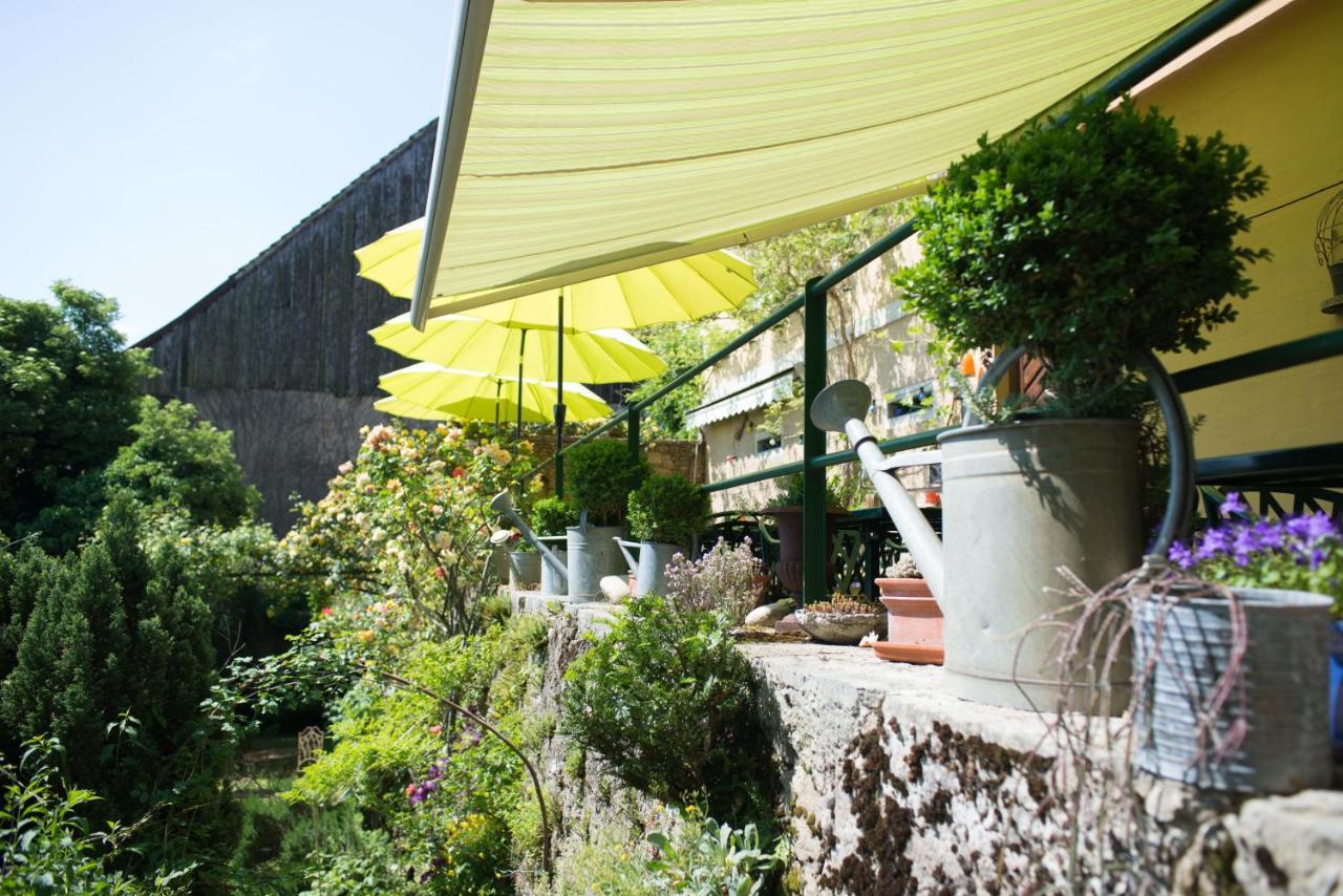 Hotel De La Beroche Saint-Aubin-Sauges Eksteriør billede